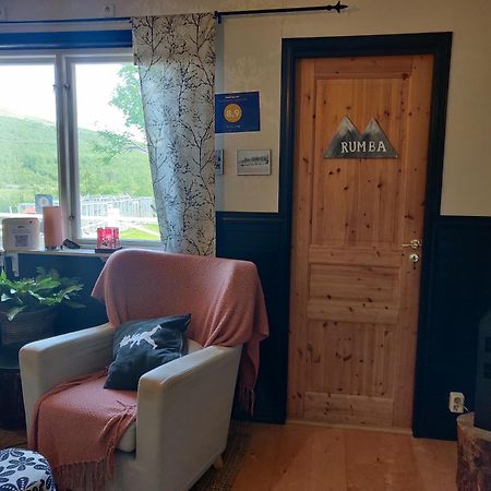Husky Lodge Hostel Kiruna Ngoại thất bức ảnh