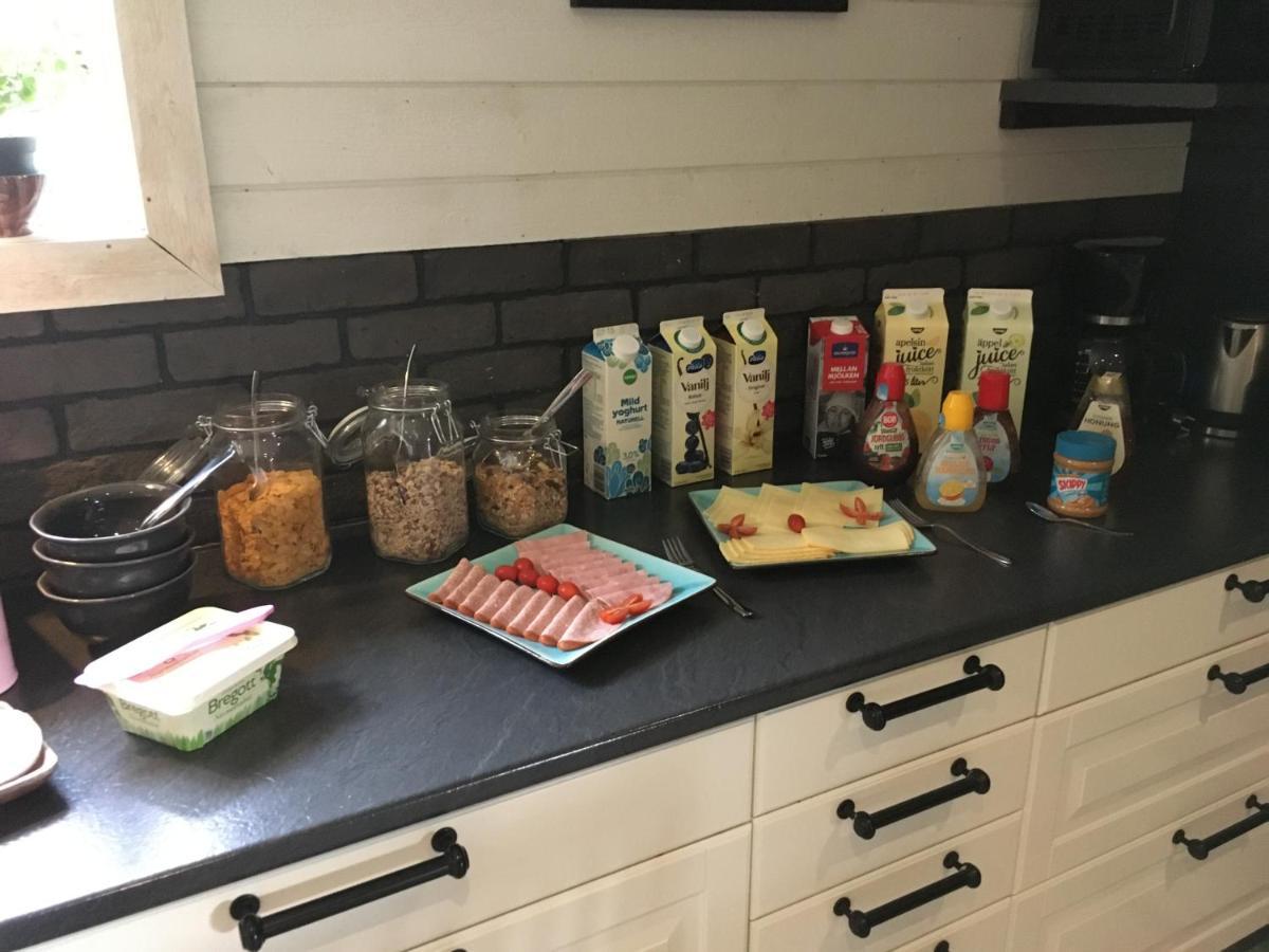 Husky Lodge Hostel Kiruna Ngoại thất bức ảnh