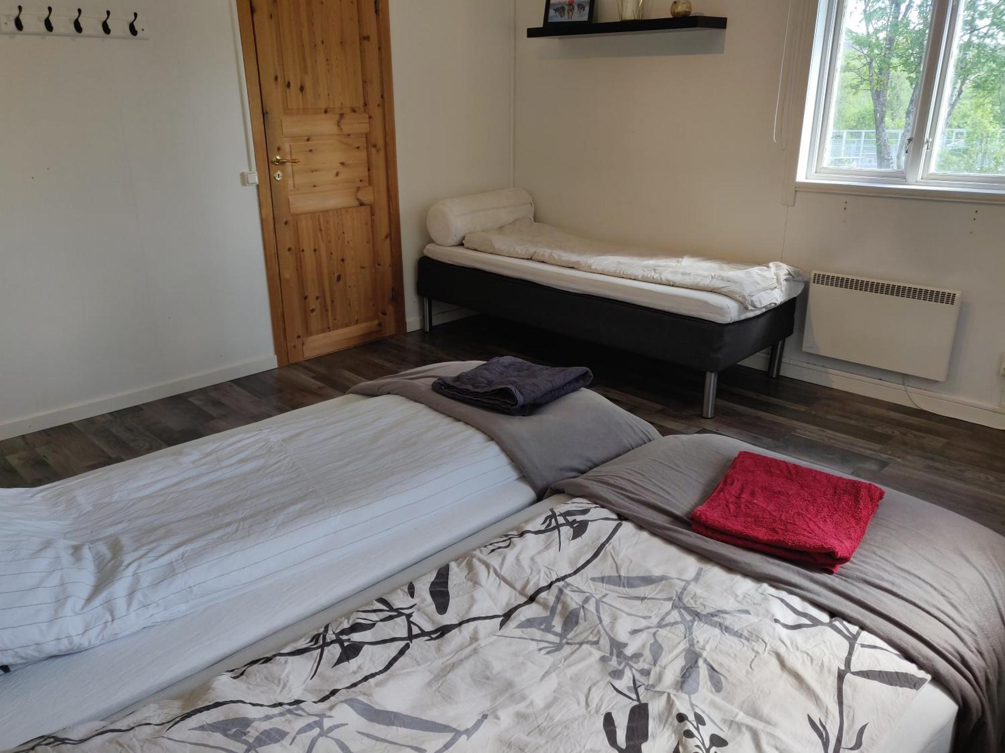 Husky Lodge Hostel Kiruna Ngoại thất bức ảnh