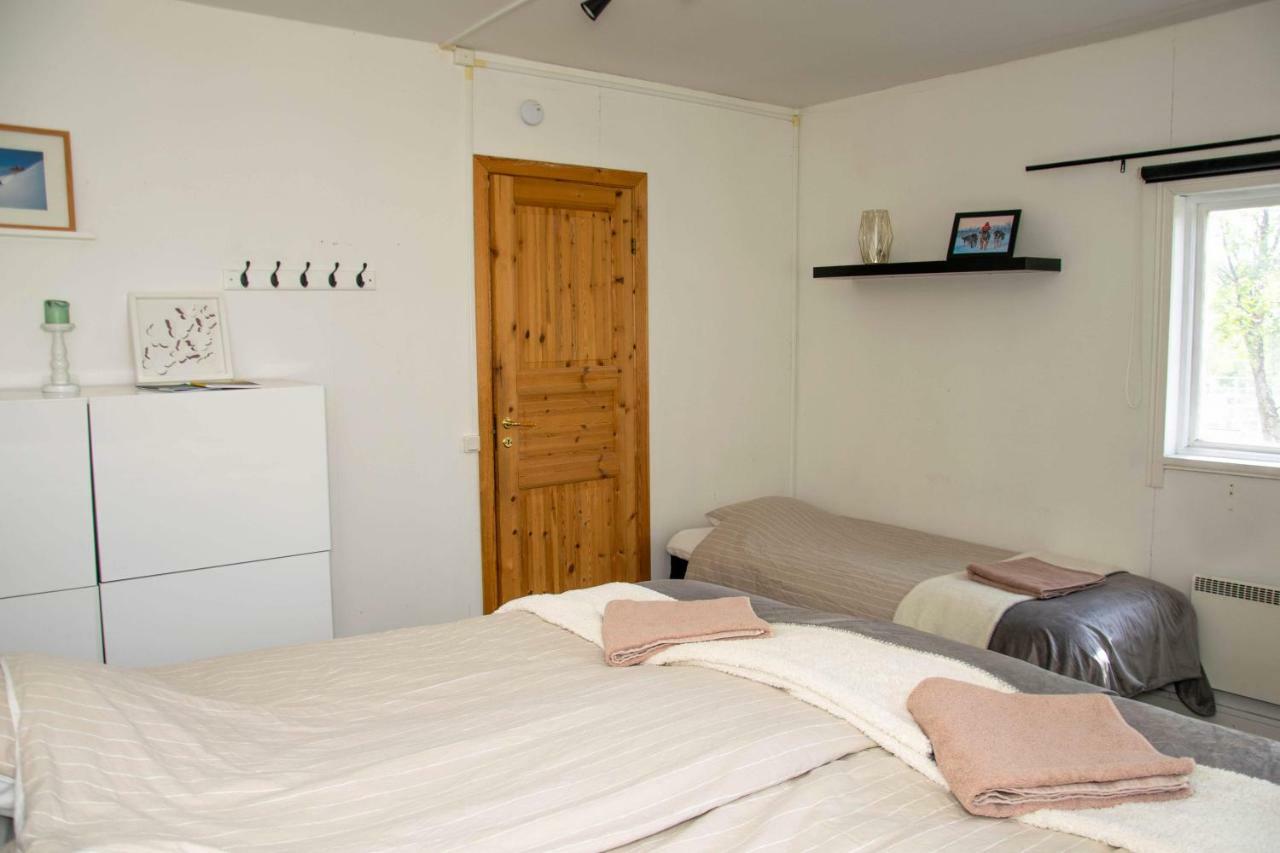 Husky Lodge Hostel Kiruna Ngoại thất bức ảnh